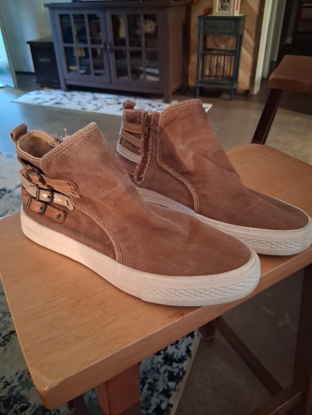 Blowfish Womens Tan Suede High-Top Slip-On Sneakers